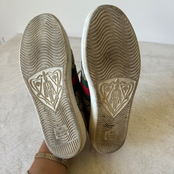 Authentic Gucci Ace GG Supreme ‘Bees’ Sneaker - Picture 9 of 9